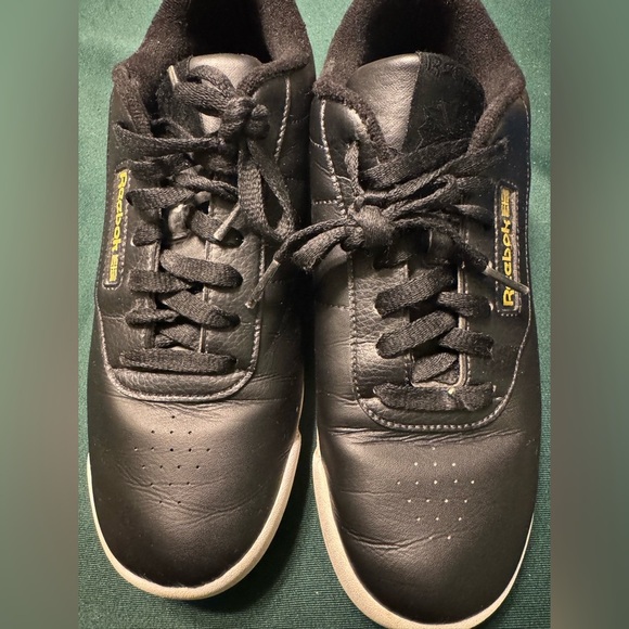 Nothing but the Classics! Black Reebok Classics Speckled Soles Women’s Size 10 - Picture 1 of 16